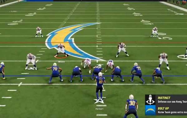 Here's a shot of an attack by a lineman in Madden NFL 23
