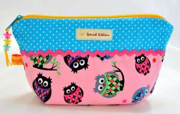 Why Partnering with a Travel Packing Cubes Wholesaler Makes Sense