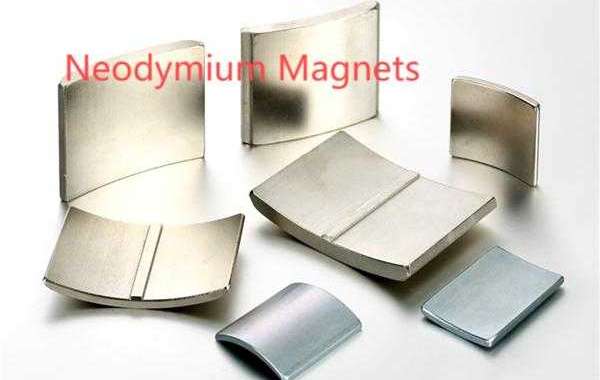 Energy-Efficient Solutions in Renewable Power Generation