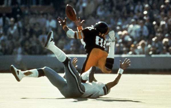 Black Gold Dynasty Legendary Battle Robe