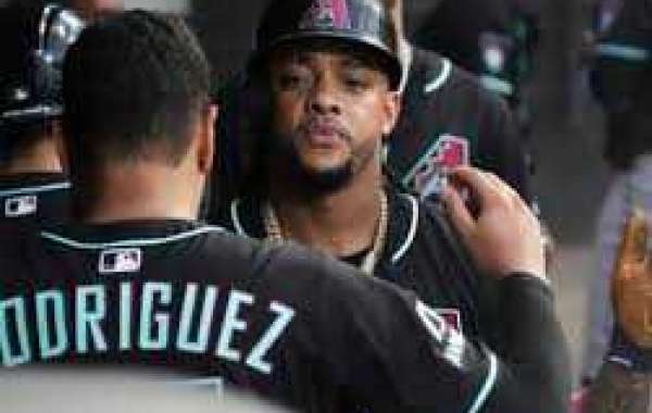 Dbacks 10, Marlins 4: A Complete Win